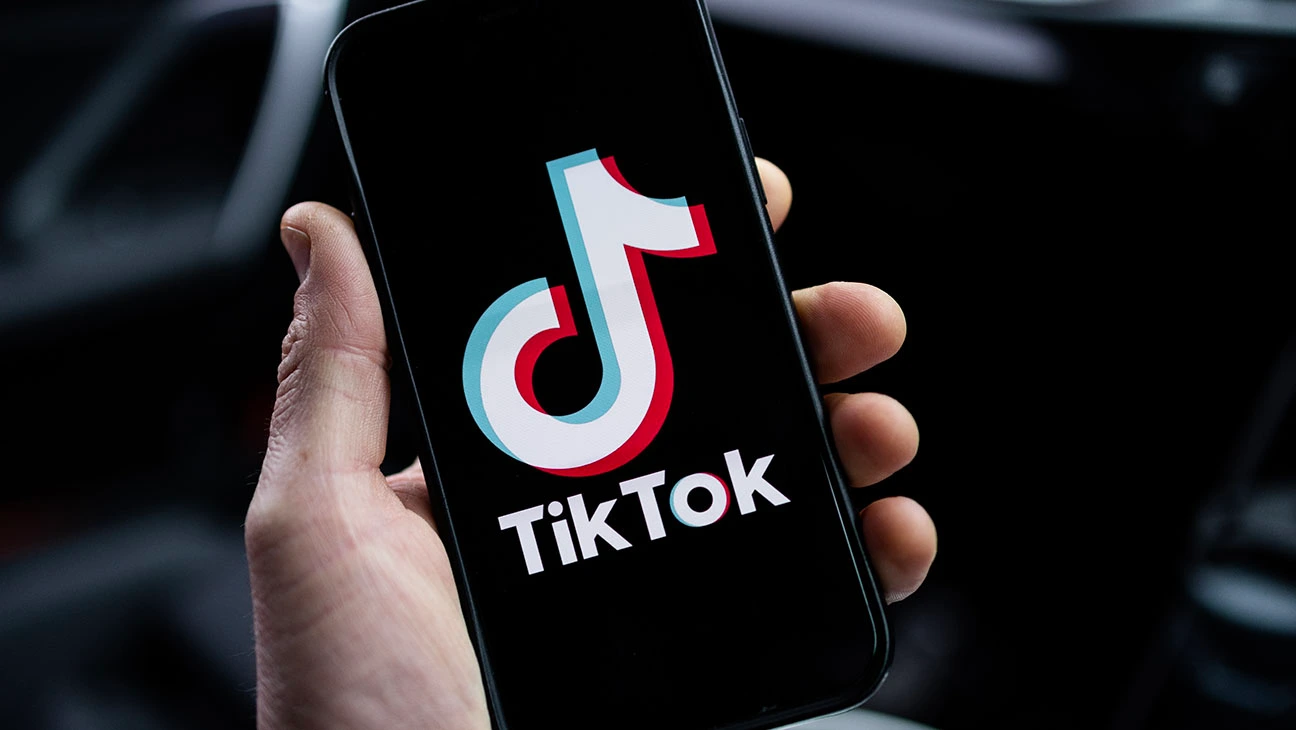 TikTok includes text-only posts as option